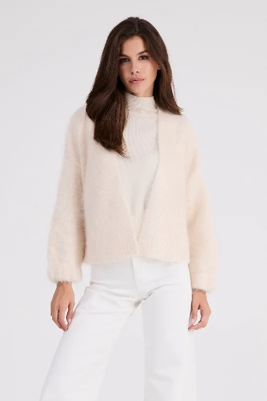 + Beryll Anita Cashmere Cropped Cardigan | Milk Stylish Fashionable Trendy